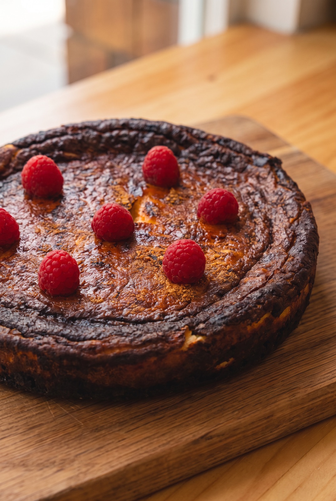 Tarta casera con frambuesas